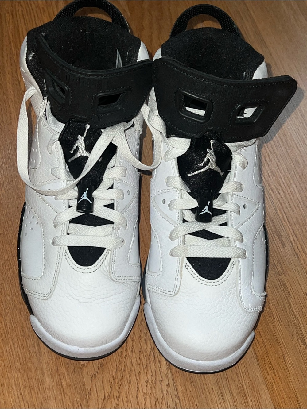 Jordan Reverse Oreo 6’s (GS) - Picture 6 of 8